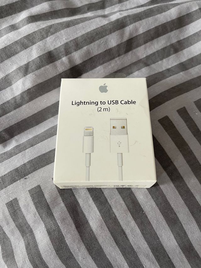 Cable de Apple Lightning a USB de 2 Metro