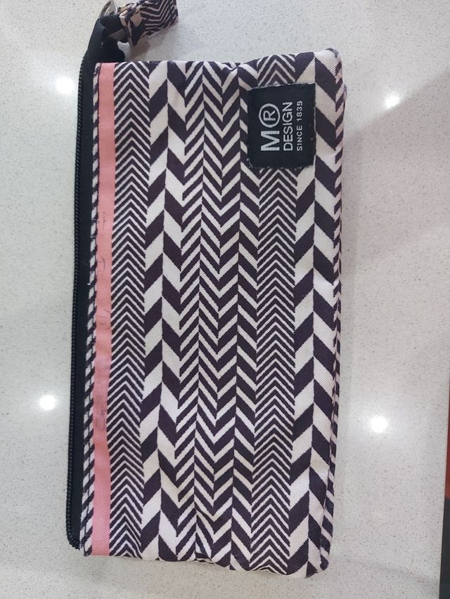 Estuches de 3 departamentos