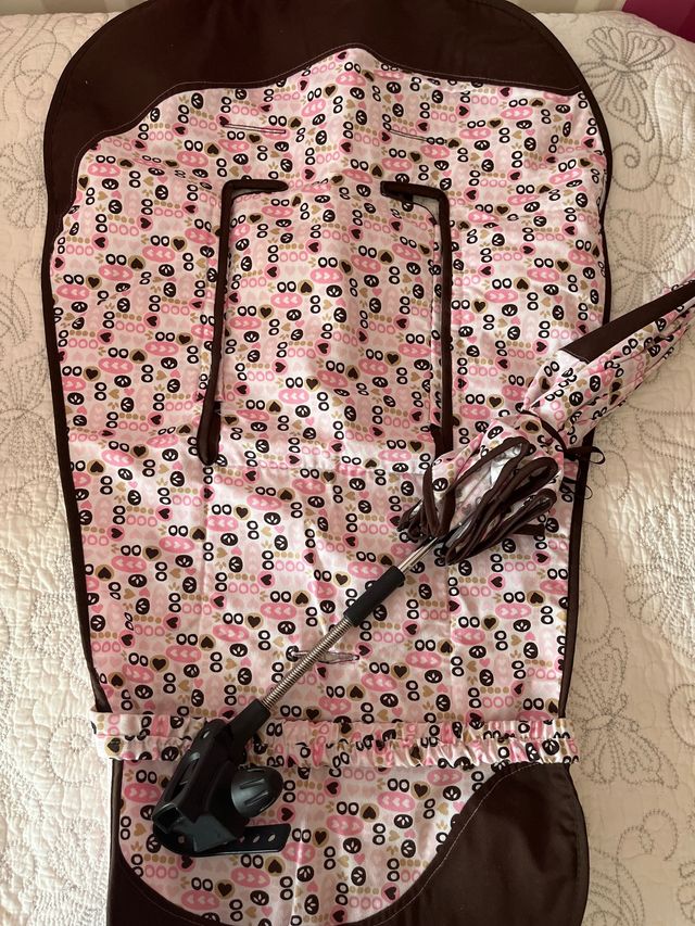 COLCHONETA Y SOMBRILLA NUEVOS