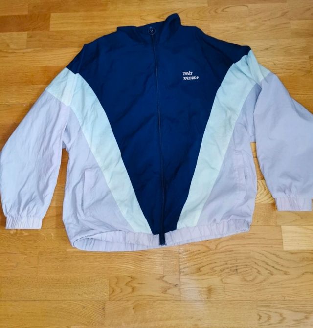 Corta Viento, Vintage Pull & Bear chica