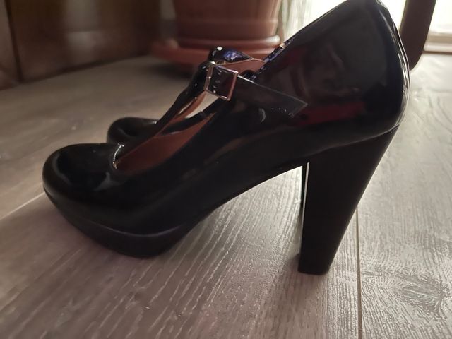 Zapato de Charol talla 37