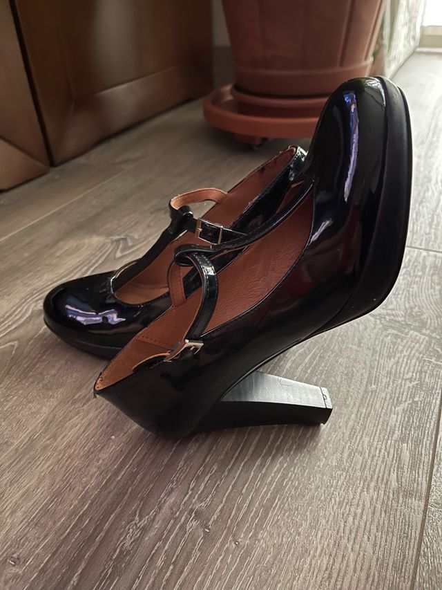 Zapato de Charol talla 37