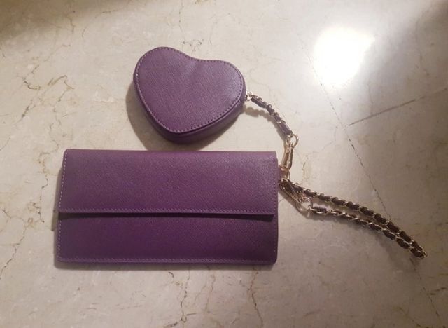 Cartera y monedero nuevos