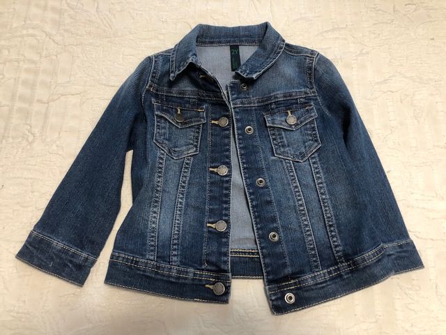 Cazadora vaquera talla 2 Benetton