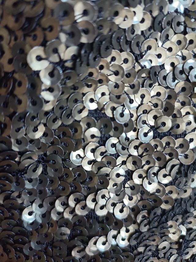 Vestido de Lentejuelas de Pull&Bear.