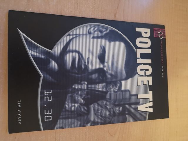 Libro de inglés "Police TV"