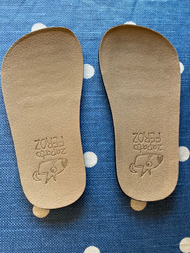 Zapato feroz Paterna microfibra Mostaza talla S