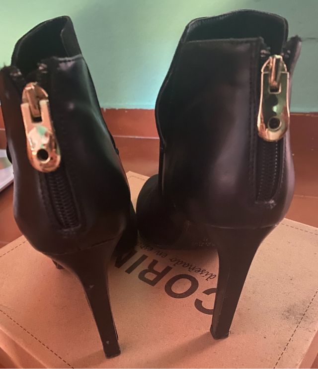 Botines negros zara