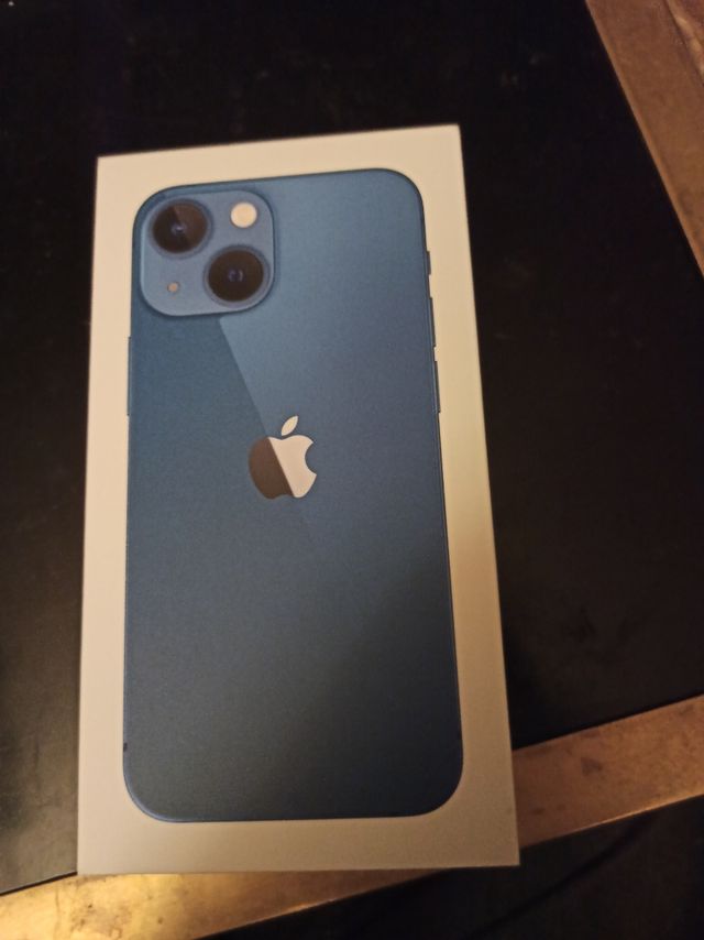iphone-13-mini-256gb-de-segunda-mano-por-680-eur-en-madrid-en-wallapop
