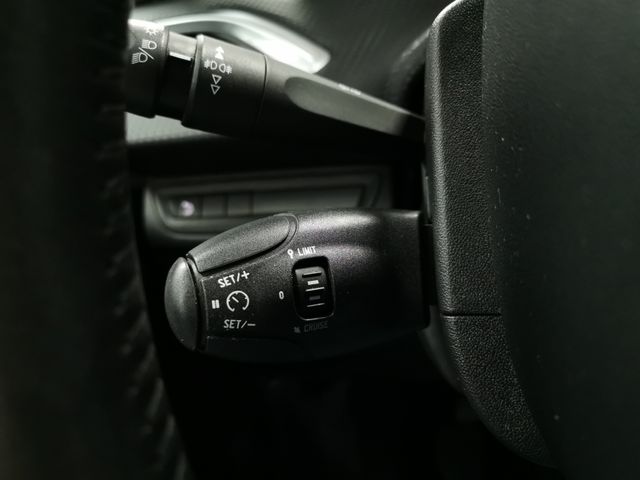 Peugeot 2008 1.6BHDI 100CV STYLE