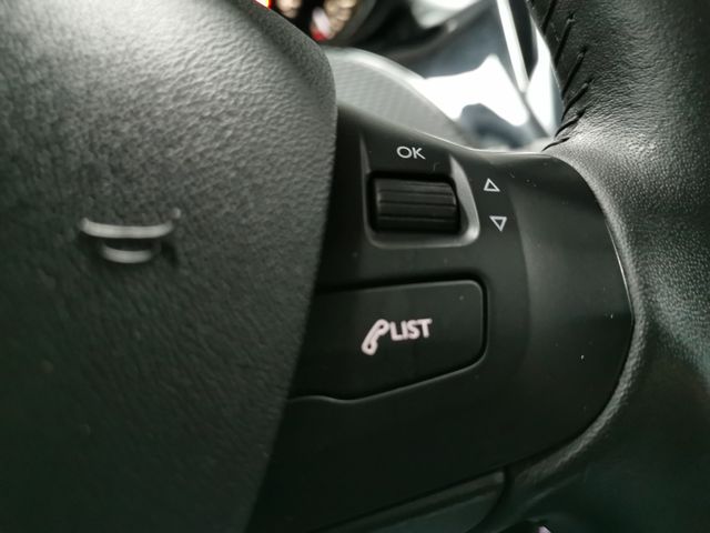 Peugeot 2008 1.6BHDI 100CV STYLE