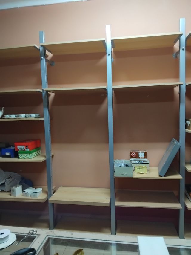 Estanteria comercial por modulos