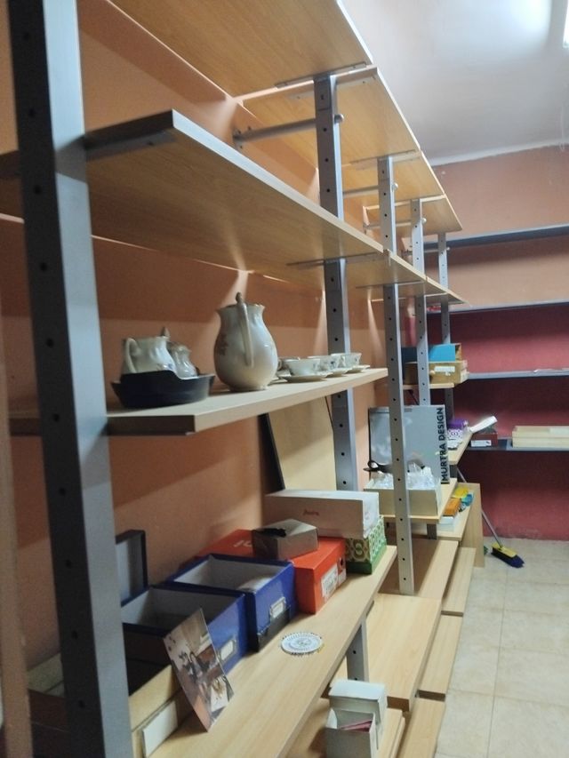 Estanteria comercial por modulos