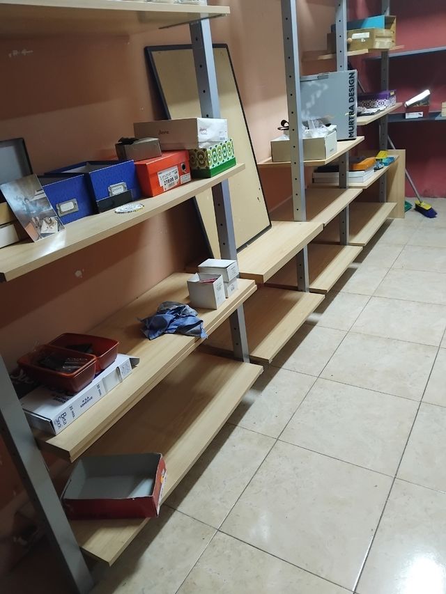 Estanteria comercial por modulos