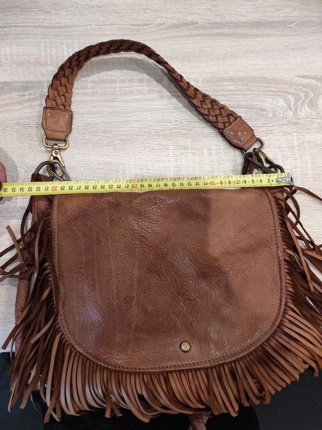 bolso piel italiana flecos.