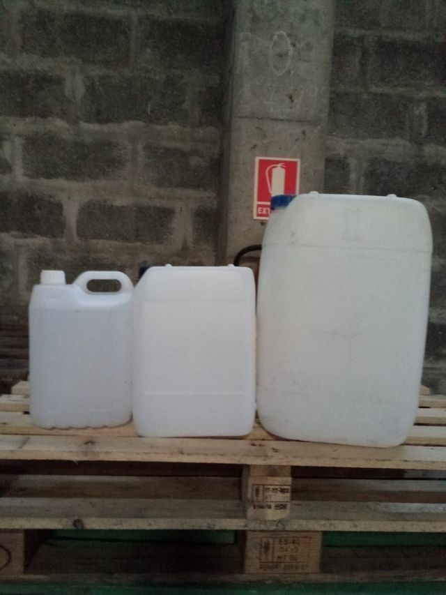 bidones y garrafas