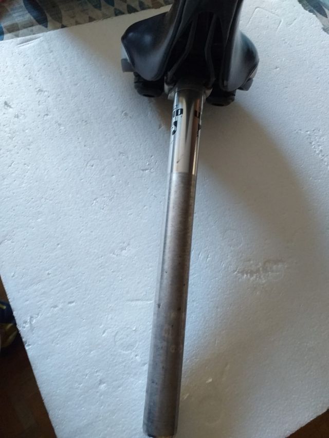 Tija bicicleta KALLOY + Sillín KINETIK