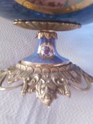 ANTIGUO CENTRO MESA PORCELANA Y BRONCE 