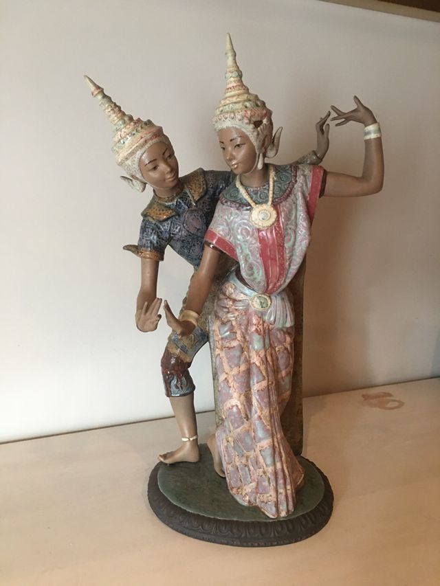 Figura pareja thailandeses Lladró
