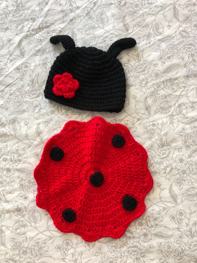 Cama individual metálica con somier de madera