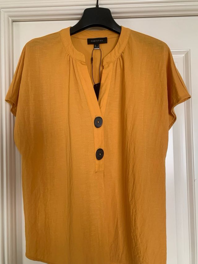 Blusa mostaza manga corta Cortefiel Nueva.
