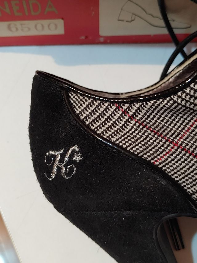 Zapatos abotinados de tacon - Killah - 37