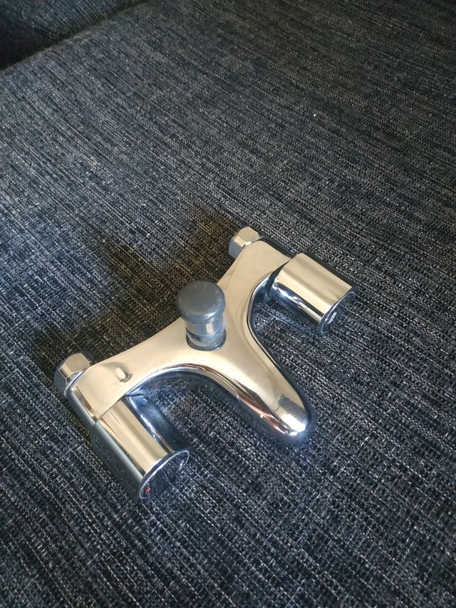 grifo placa ducha bañera cuarto de baño