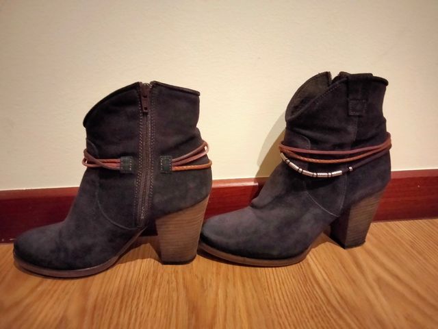 Botín serraje azul talla 36