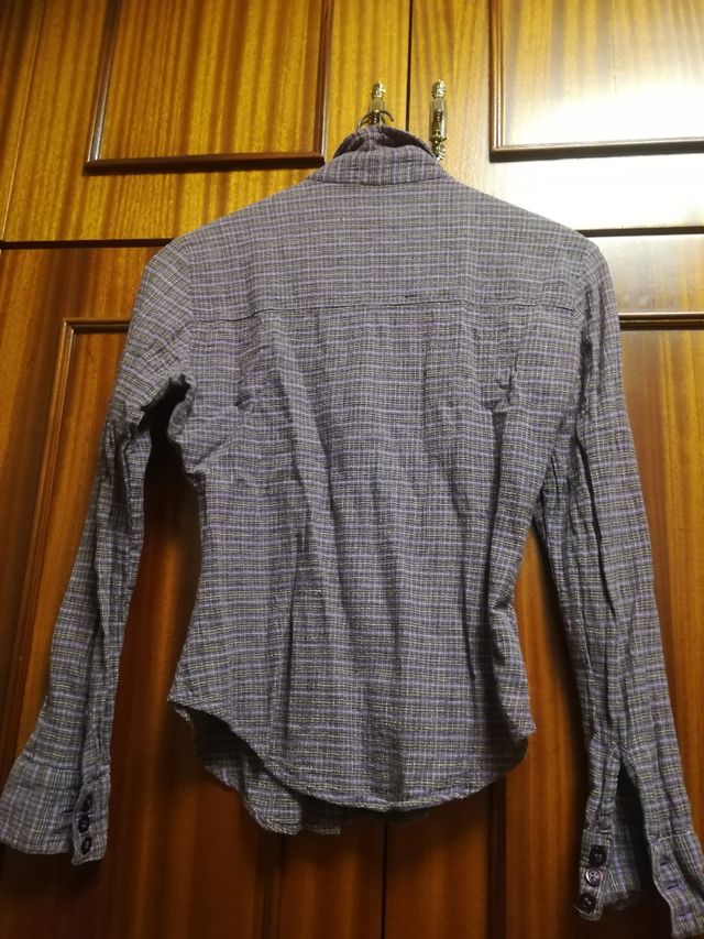 Camisa lila a rallas y cuadros Mango 