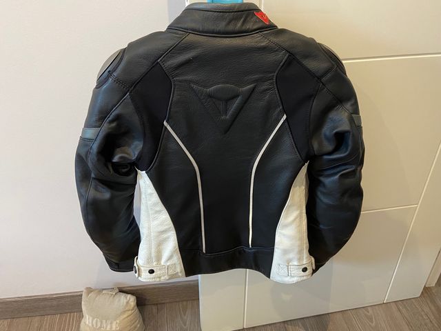 Chaqueta de Cuero Dainese talla 38 Mujer