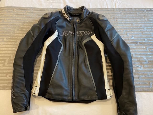 Chaqueta de Cuero Dainese talla 38 Mujer