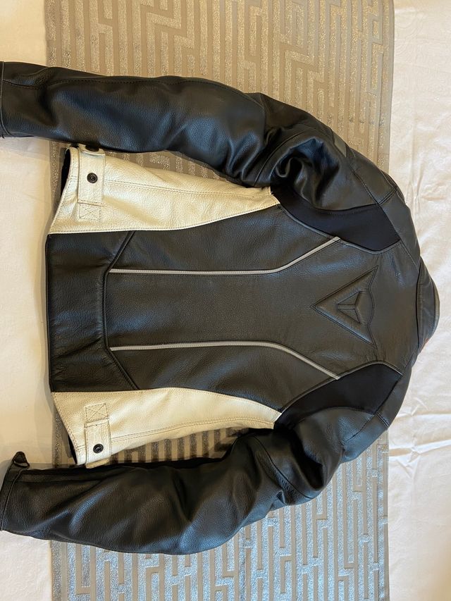 Chaqueta de Cuero Dainese talla 38 Mujer