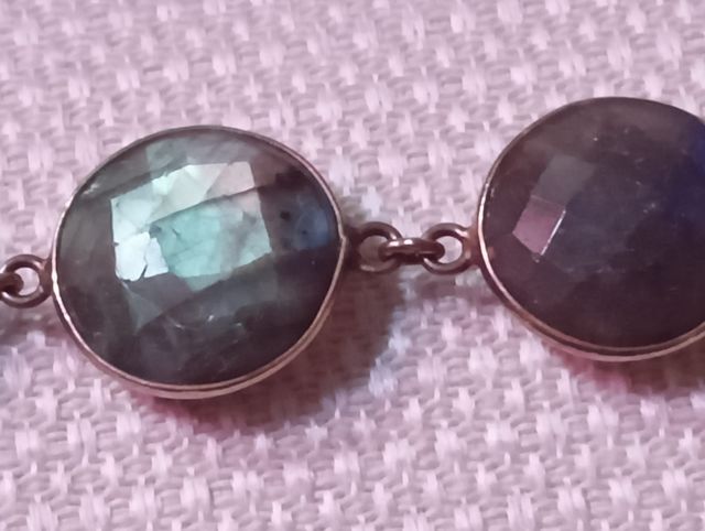 pulseras de piedras naturales doradas