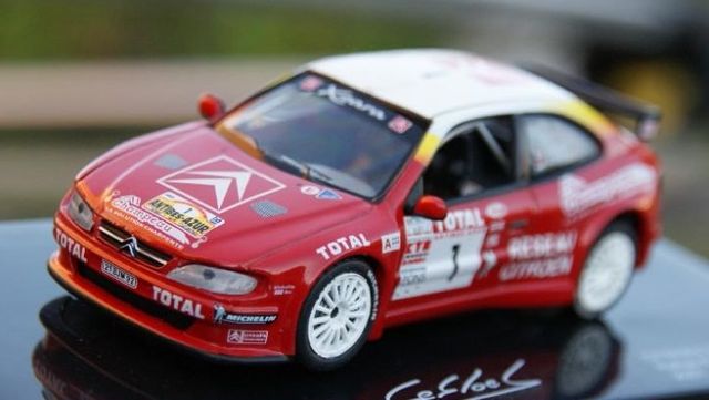 COCHE CITROEN XSARA ESCALA 1:43 A ELEGIR EN CAJA ,