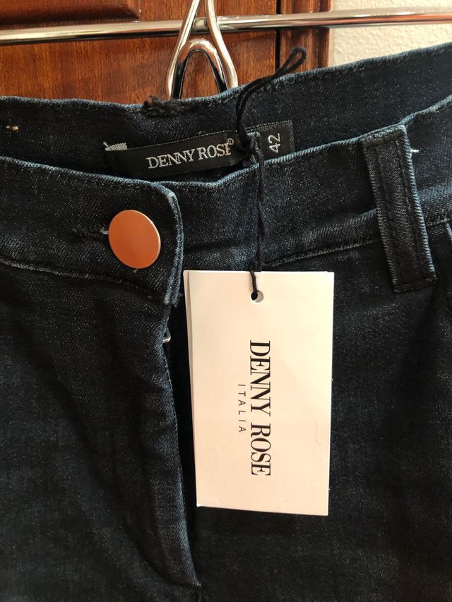 Pantalón leggins piel talla 42 italiana Denny Rose