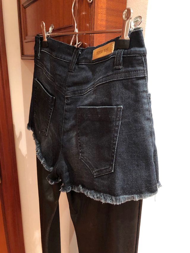 Pantalón leggins piel talla 42 italiana Denny Rose