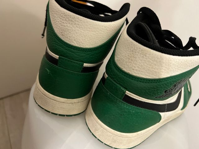 Air Jordan 1 Mid