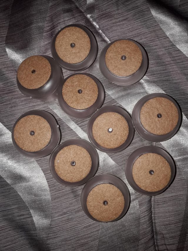 Gommini per sedie n.10 in silicone rotondi