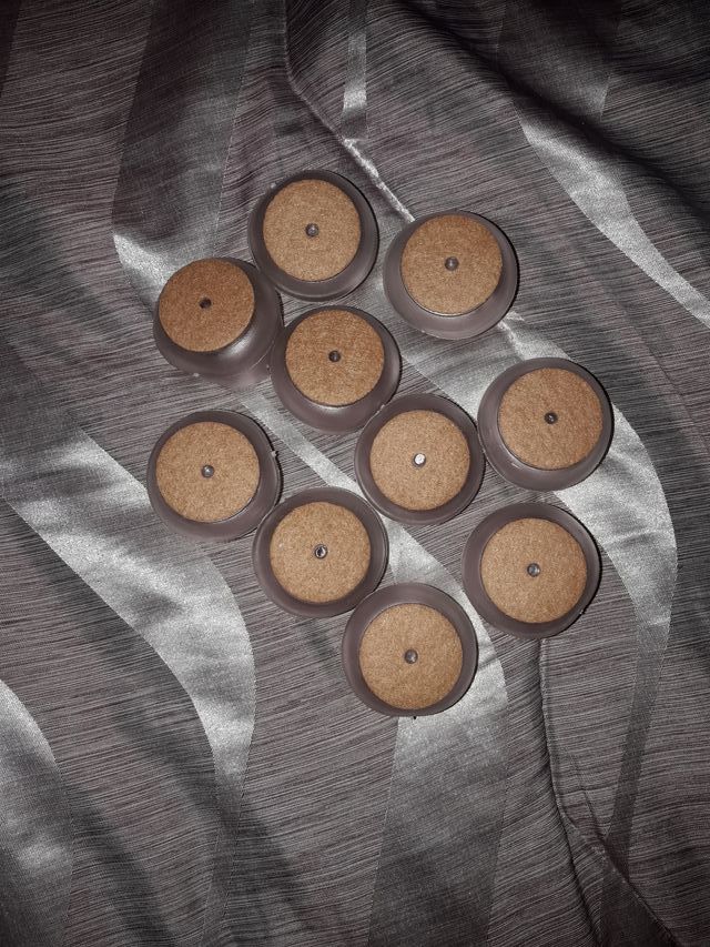 Gommini per sedie n.10 in silicone rotondi