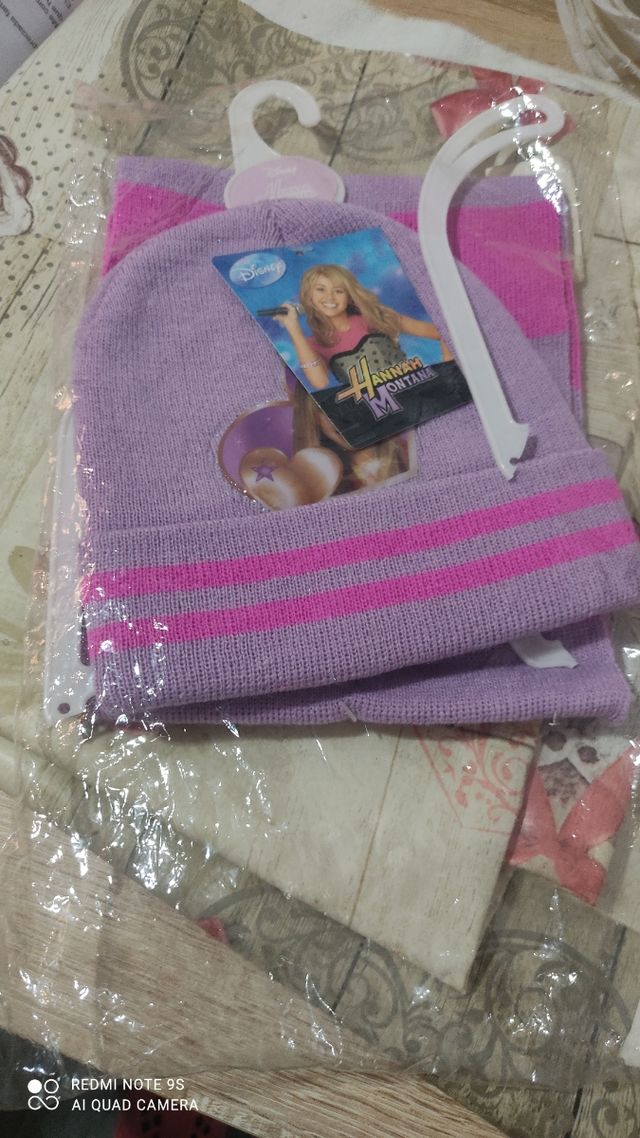 Gorro y bufanda a juego