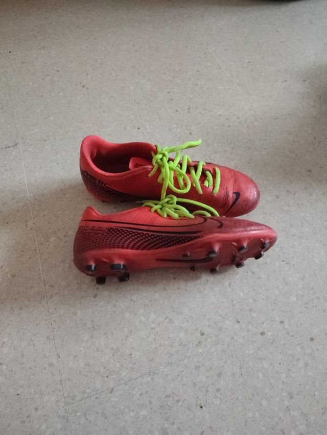 Botas Nike futbol, talla 37'5.