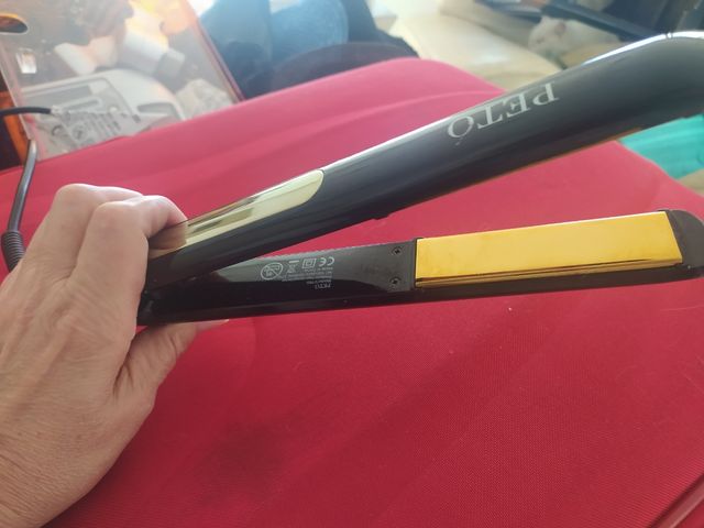 Plancha de pelo profesional, marca Pettò.