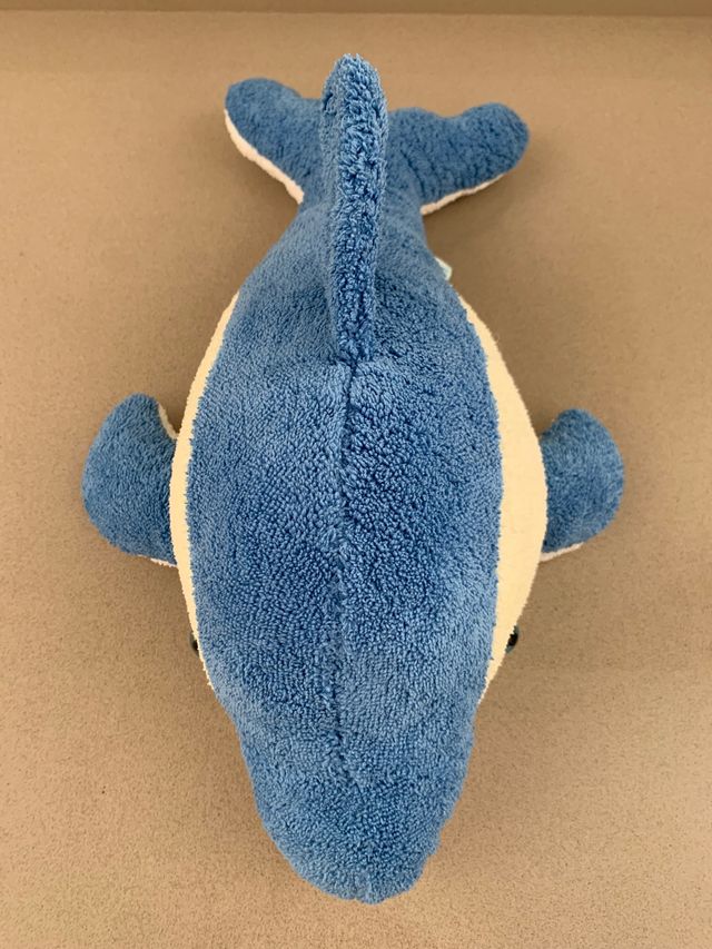 Peluche delfín
