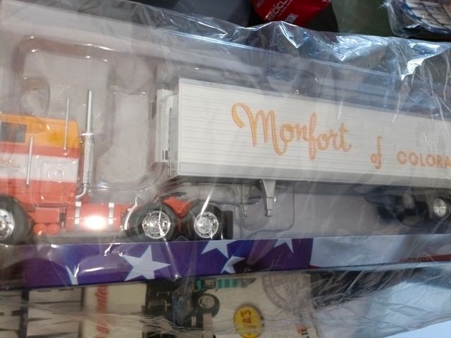 PETERBILT 352H MONFORT OF
