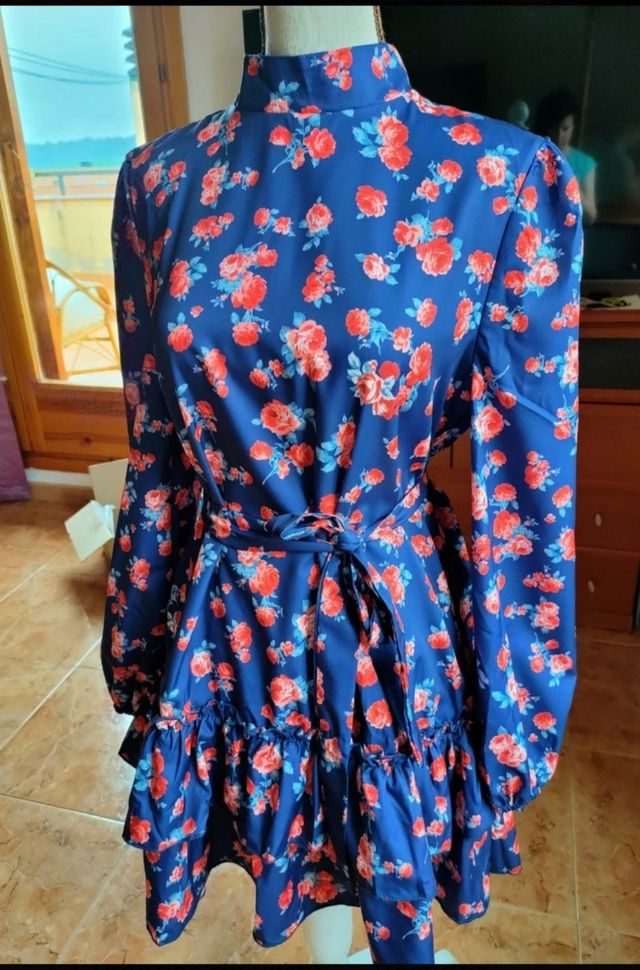 Vestido casual floral azul