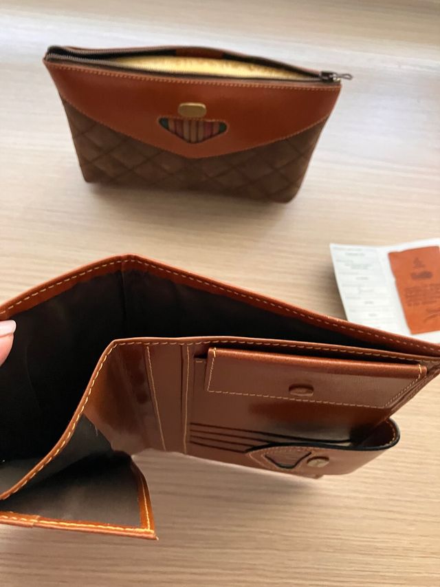 Juego cartera, neceser y funda de gafas