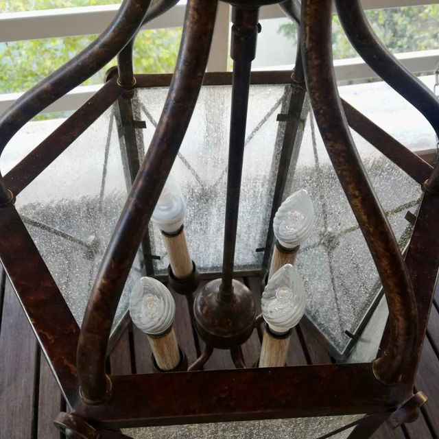 Lámpara-Farol en perfecto estado estilo rústico