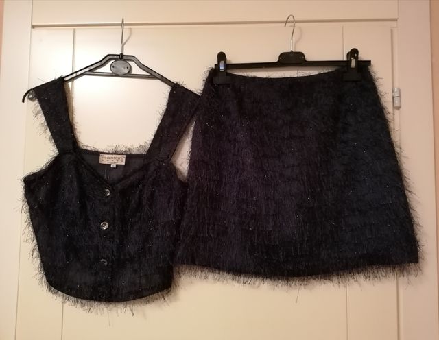 completo nero con Fili in lame