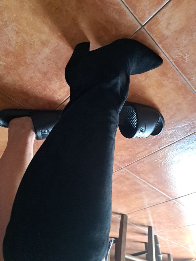 BOTAS ALTAS NEGRAS
