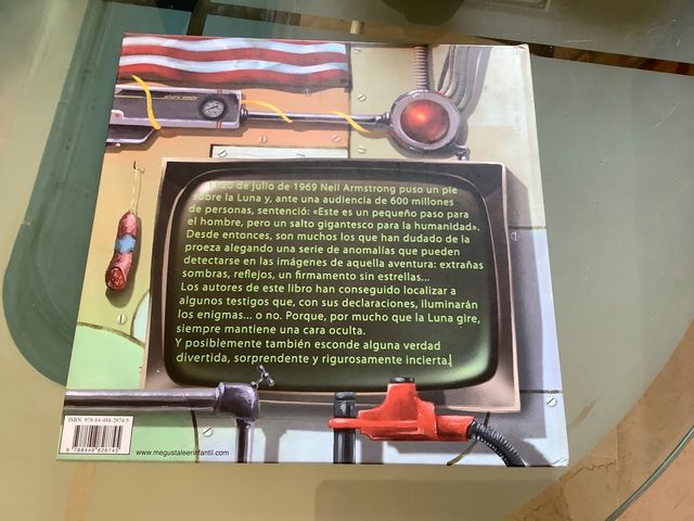 "La cara oculta de la luna"